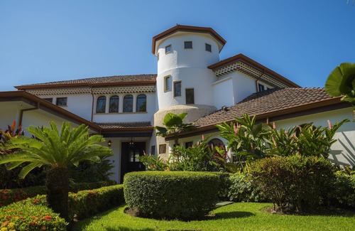 Jaco House | Puesta del Sol 5 bdrs ocean view in Los Suenos