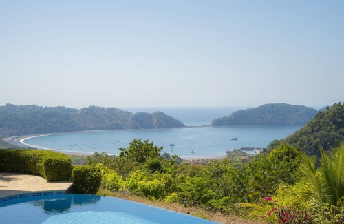 Jaco House | Puesta del Sol 5 bdrs ocean view in Los Suenos