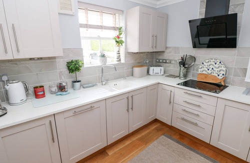 Tenby Cottage | PUFFINS, pet friendly, country holiday cottage, with pool in Tenby