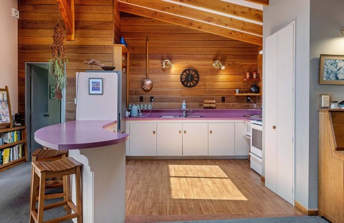Pukawa House | Pukawa Paradise - Pukawa Holiday Home