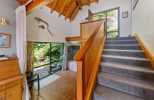 Pukawa House | Pukawa Paradise - Pukawa Holiday Home