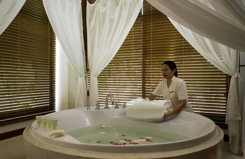 Khon Kaen Hotel | Pullman Khon Kaen Raja Orchid