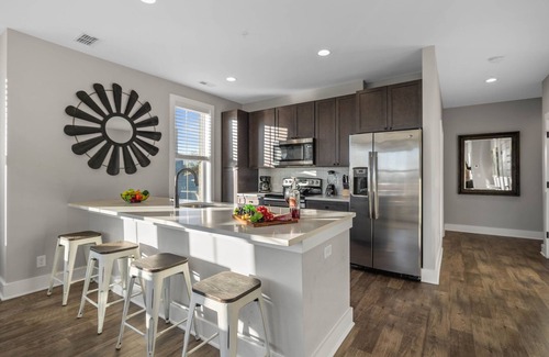 Nashville Cottage | Pulse - Minutes to Broadway - Sleeps 6