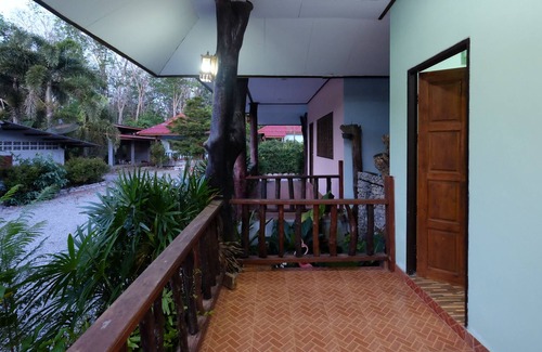 Na Ta Luang Hotel | Pum and Plam Homestay Resort