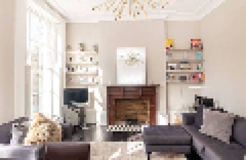 Camden Town with Primrose Hill Apartment | Punk Hip: Plush 1-bed in Camden Town
