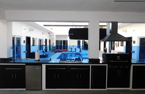 Punta Cana Villa | Punta Cana Bachelor Party 6BR Lux Happy Villa + FREE BONUS