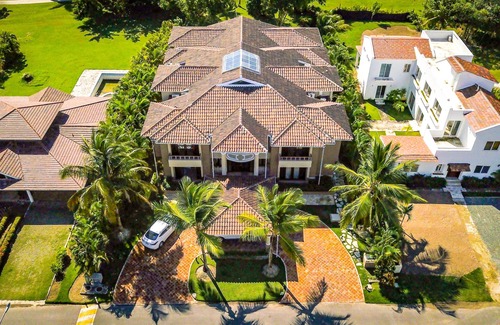 Playa Bibijagua Villa | Punta Cana Cocotal Family Getaway Villa w/4 Master Suites