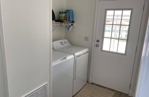 Charlotte Park House | Punta Gorda, 2 bed, updated mobile home in quiet 55+ community