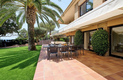 Lloret Town Center House | Punta marinera
