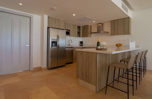 Cap Cana Marina Apartment | Punta Palmera Beach Front with private cold jacuzzI