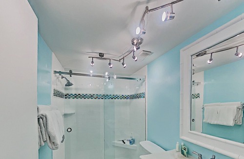 Punta Rassa Condo | Punta Rassa #202 PICTURESQUE WATERFRONT 2 BED CONDO MINUTES FROM SANIBEL