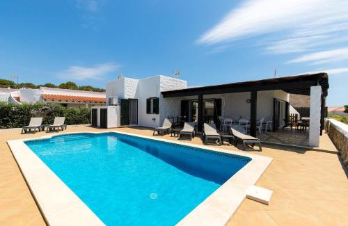 Binibequer Vell House | Pura Vida