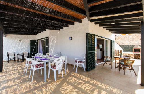 Binibequer Vell House | Pura Vida