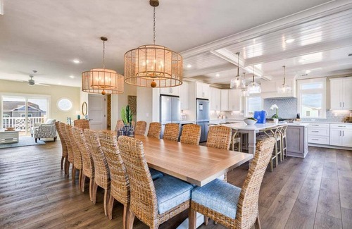 Sandbridge House | Pura Vida | Oceanfront | Private Pool, Hot Tub, and Dog Friendly