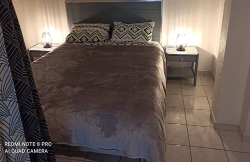 Hurigny Apartment | PURA VIDA WELCOME Cosy Apartment for 2 Macon