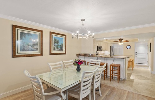 Sanibel Condo | Pure Coastal Luxury: Beachfront Condo, Private sundeck Deck & Breathtaking views