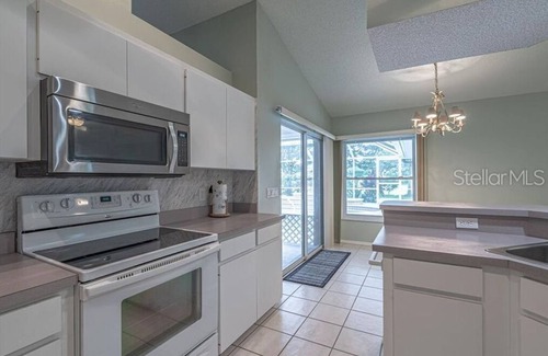Broadmoor Villa | Pure Paradise, full refund*, heated pool, sleeps 8
