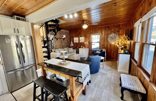 Pentwater Cottage | "Pure Pentwater" Cottage