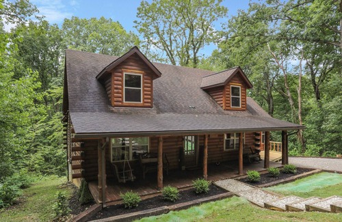 Hallsville Cabin | Pure Relaxation