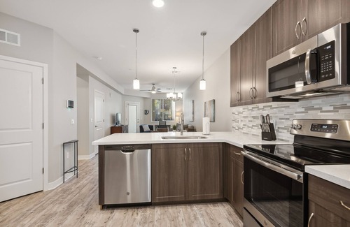 Desert Ridge Apartment | Pure Suites One Bedroom Desert Ridge Gym Pool Pickleball Tennis Golf Simulator