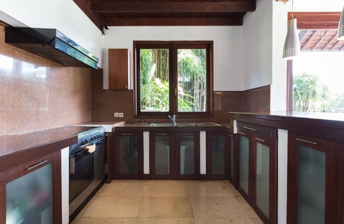Batu Bolong Villa | Puri Burung Villa, Canggu, Bali, Indonesia, close to the sea