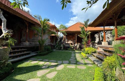 Ubud Hotel | Puri Kantor Legacy - Heritage Palace