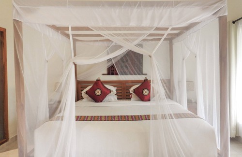 Labuan Bajo Hotel | Puri Sari Beach Hotel
