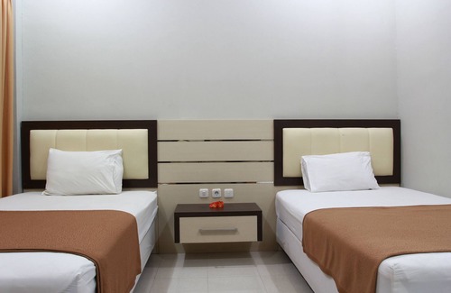 Senggigi Hotel | Puri Senggigi Hotel
