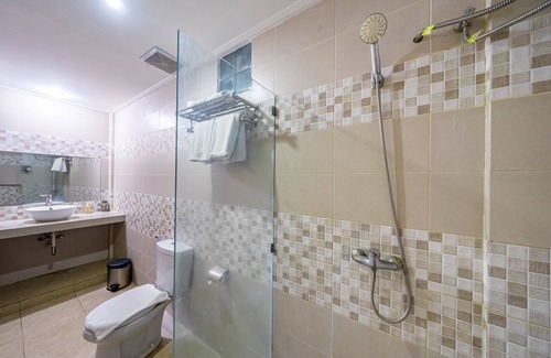 Batubelig Hotel | Puri Uma Ratu - Deluxe Room 03A