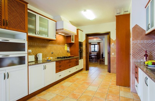 Vale de Centianes Villa | Purple Rain: An Imposing Moorish Style Villa With Private Pool And Tennis Court