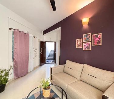 Koramangala Apartment | Purple wall kormangala 4th block