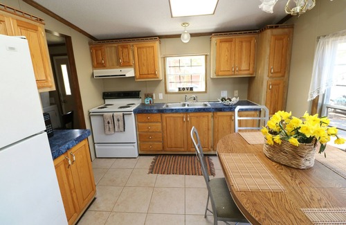 Put-in-Bay House | Put-in-Bay Location for Small Groups up to 8 - 3 BR, 2 BA. Nearby Pool - IC54