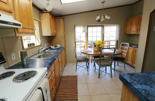 Put-in-Bay House | Put-in-Bay Location for Small Groups up to 8 - 3 BR, 2 BA. Nearby Pool - IC54