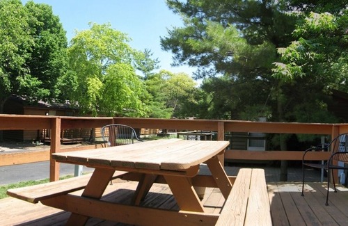 Put-in-Bay House | Put-in-Bay Location for Small Groups up to 8 - 3 BR, 2 BA. Nearby Pool - IC54