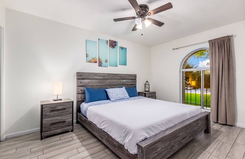 La Paz At Desert Springs House | Put, Swim, Play at The Caddy Shack Home