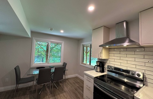 Rosemount House | Pvt room with Pvt bathroom legal unit (No pets allowed near Waterloo airport