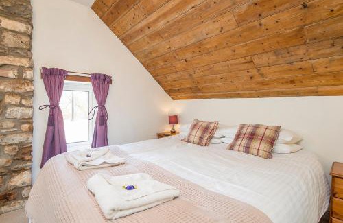 Llanybri House | Pwll Cottage