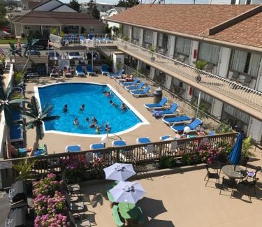 Wildwood Crest Hotel | Pyramid Resort Motel
