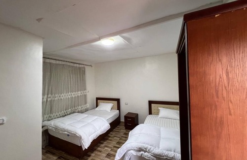 Giza Hotel | pyramids view inn To Pyramids , 4-bedroom hotel with AC and WiFin tranquil Giza