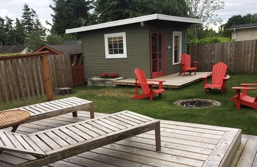 Point Roberts Cottage | Q's Cottage in South Beach - Quaint & Quiet,