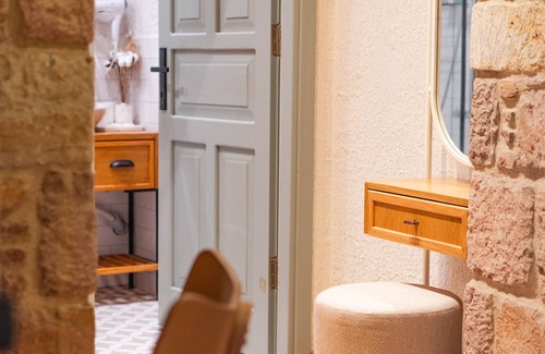 Ayvalik Hotel | Qara Otel