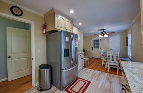 Tuscaloosa House | Qb-1: 4 Bedroom Home 3.5 miles from Bryant-Denny Stadium!