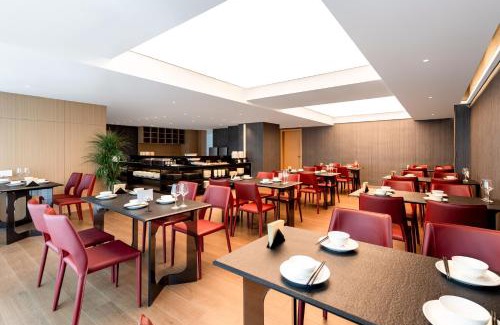 Guangzhou Science City Hotel | Qingshi Yunxi