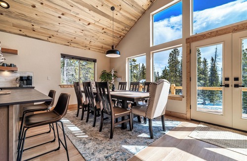 Valley of the Sun House | Qpine Ranch - Brand New Luxury Home in Fairplay - New Hot Tub!