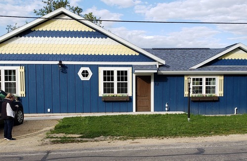 New Glarus House | Quacksnest feels like country in a village! After 4 people extra $50 per person.