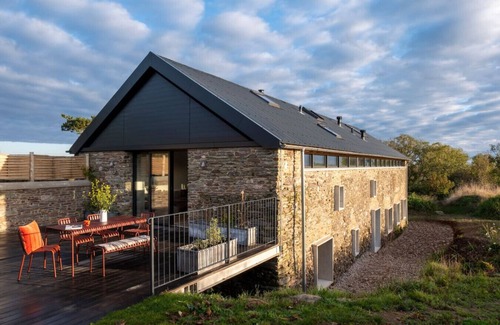 Salcombe Apartment | Quad Corner with beautiful views