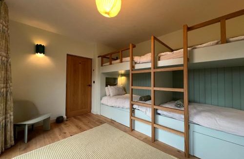 Salcombe Apartment | Quad Corner with beautiful views