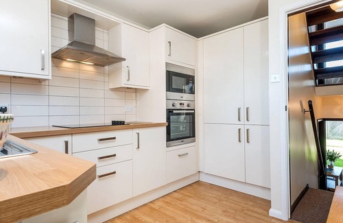 Christchurch Cottage | Quad Private Bathroom Moorhen Room at Riverside Park Self Catering Holidays