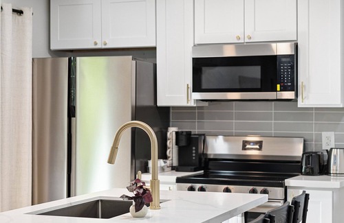 Everett House | Quad Vista Unit B