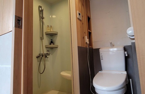 Shinjuku Apartment | Quadruple room 2 Double bed/Shinjuku-ku Tokyo